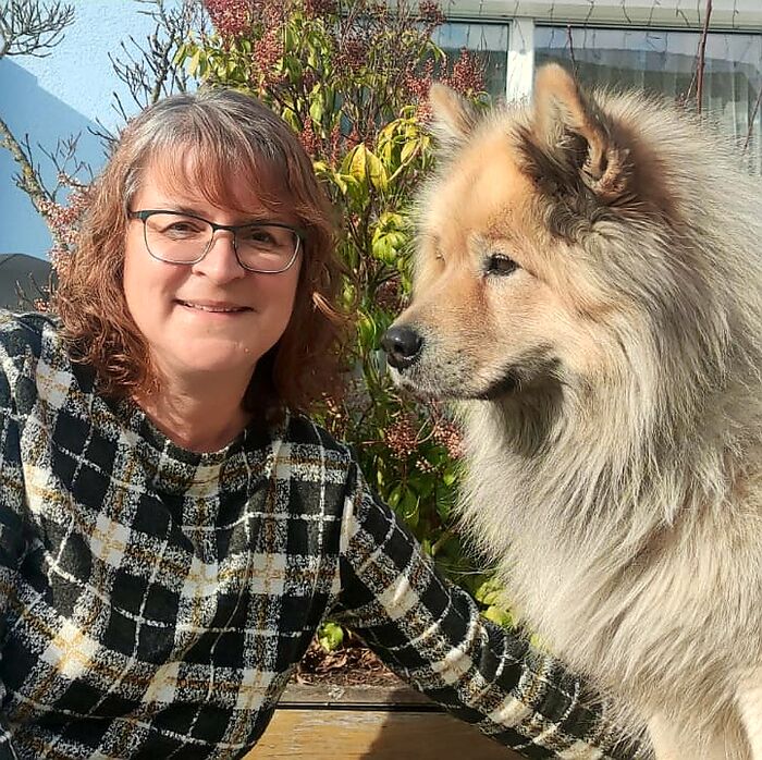 Martina Keck mit ihrem Eurasier